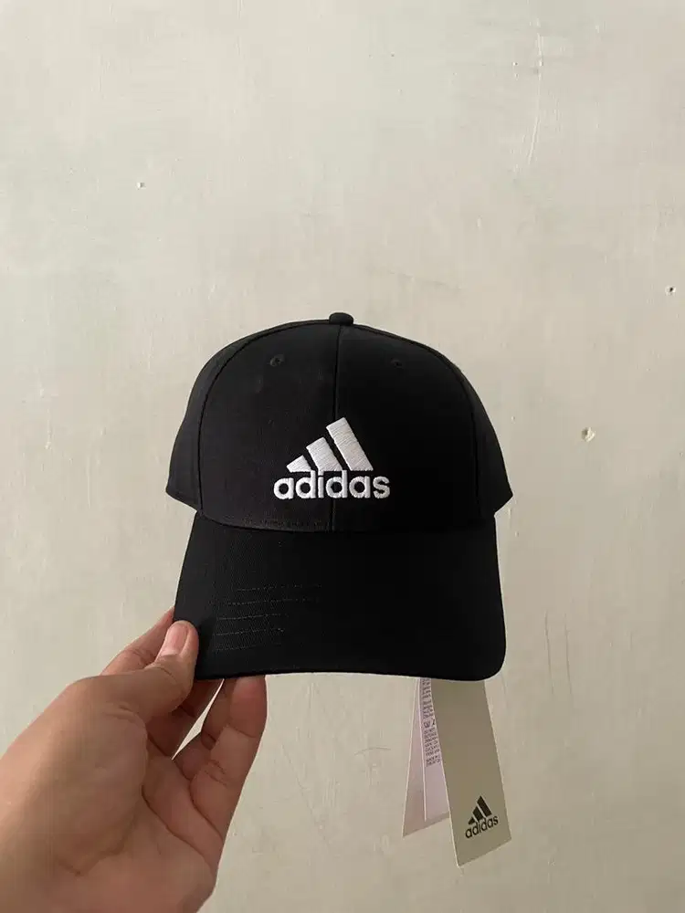 Topi adidas original