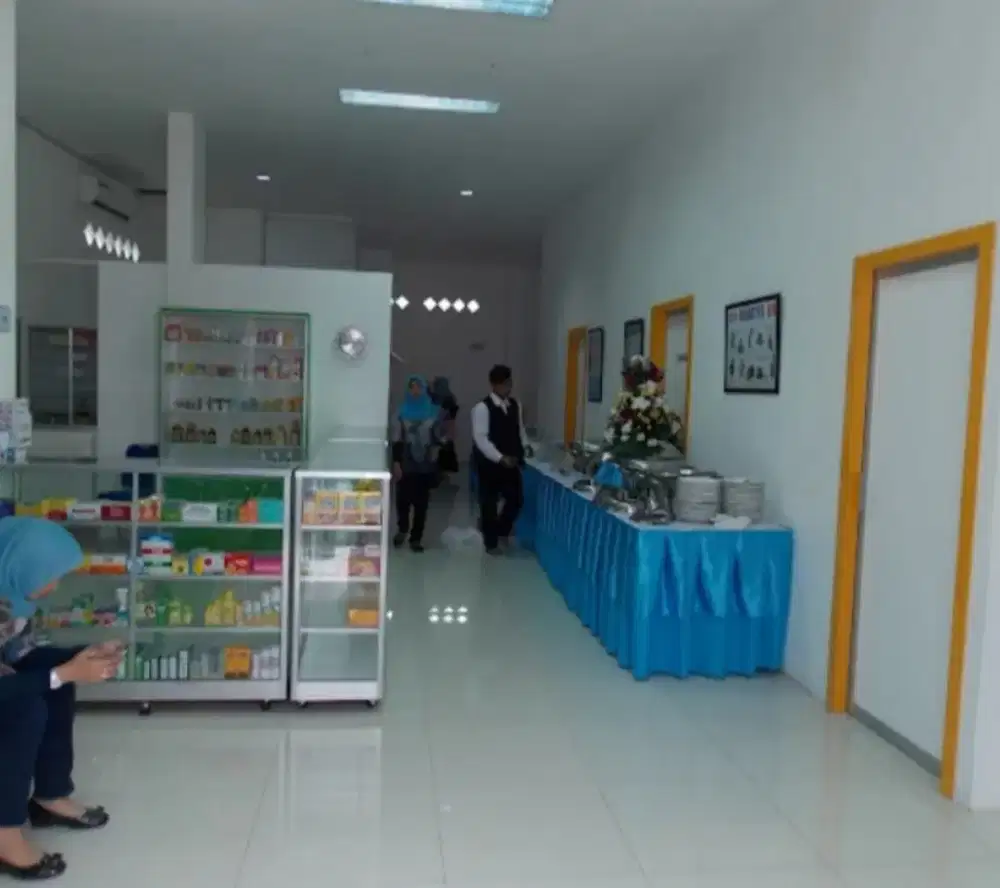 Di butuhkan karyawati untuk jaga toko obat