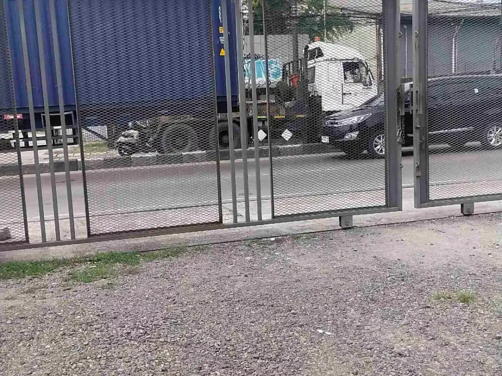 Disewakan Gudang  Ruang Usaha di Jalan Raya Diponegoro Tambun Selatan Bekasi