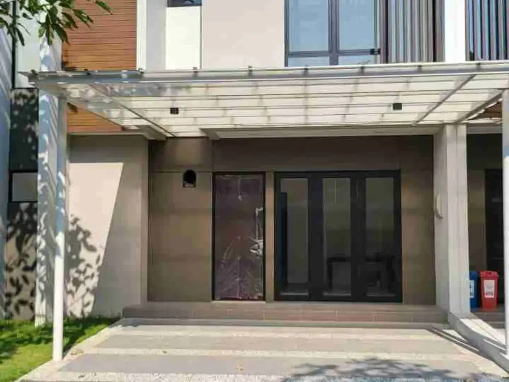 Disewa Rumah PIK 2 Depan Club House Uk 8x12.5 Unit Langka Termurah