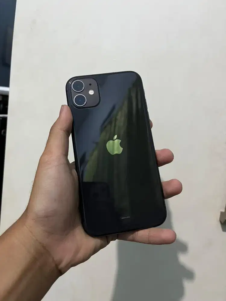 iPhone 11 128Gb iBox