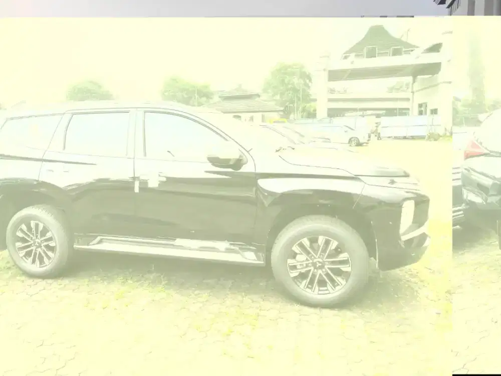 Mitsubishi Pajero sport Dakar 4x2 at
