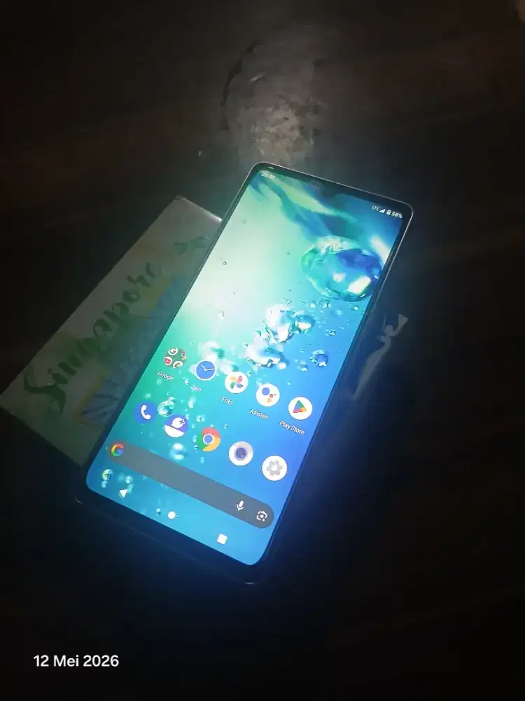 Sharp aquos zero 6
