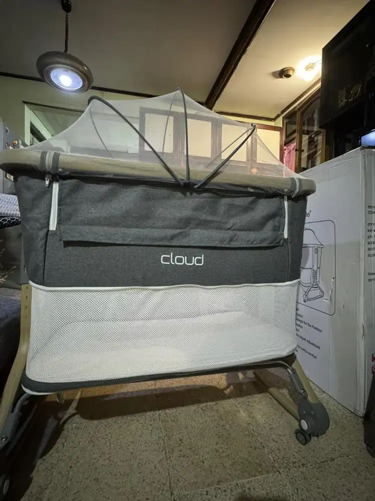 Tempat tidur bayi baby box Baby Belle cloud kelambu