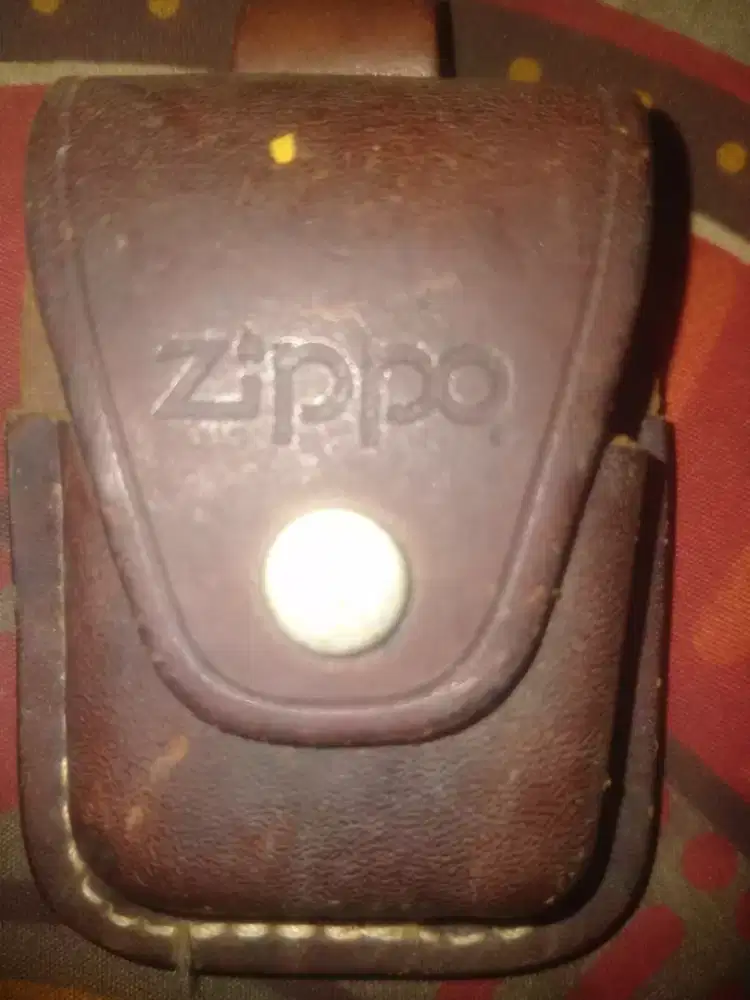 Zippo original made in usa -v111 2004 Brass