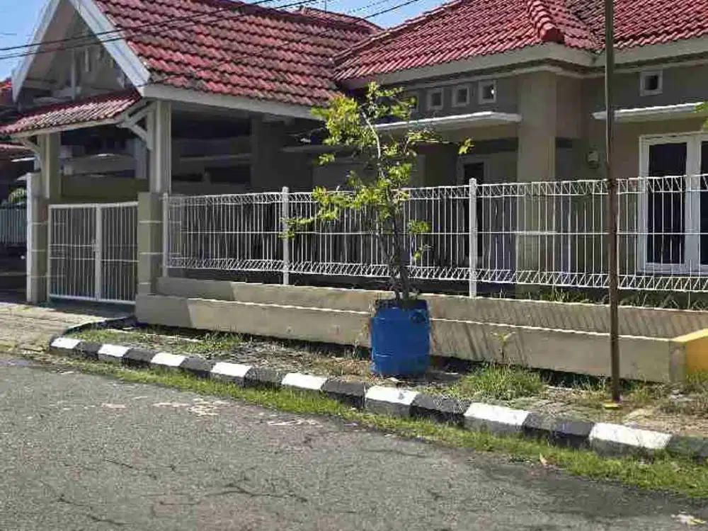 Disewakan Rumah di Sutorejo Prima Selatan