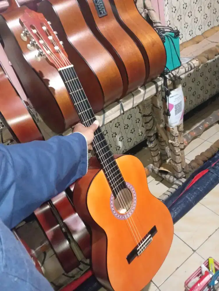 Gitar classic pemula