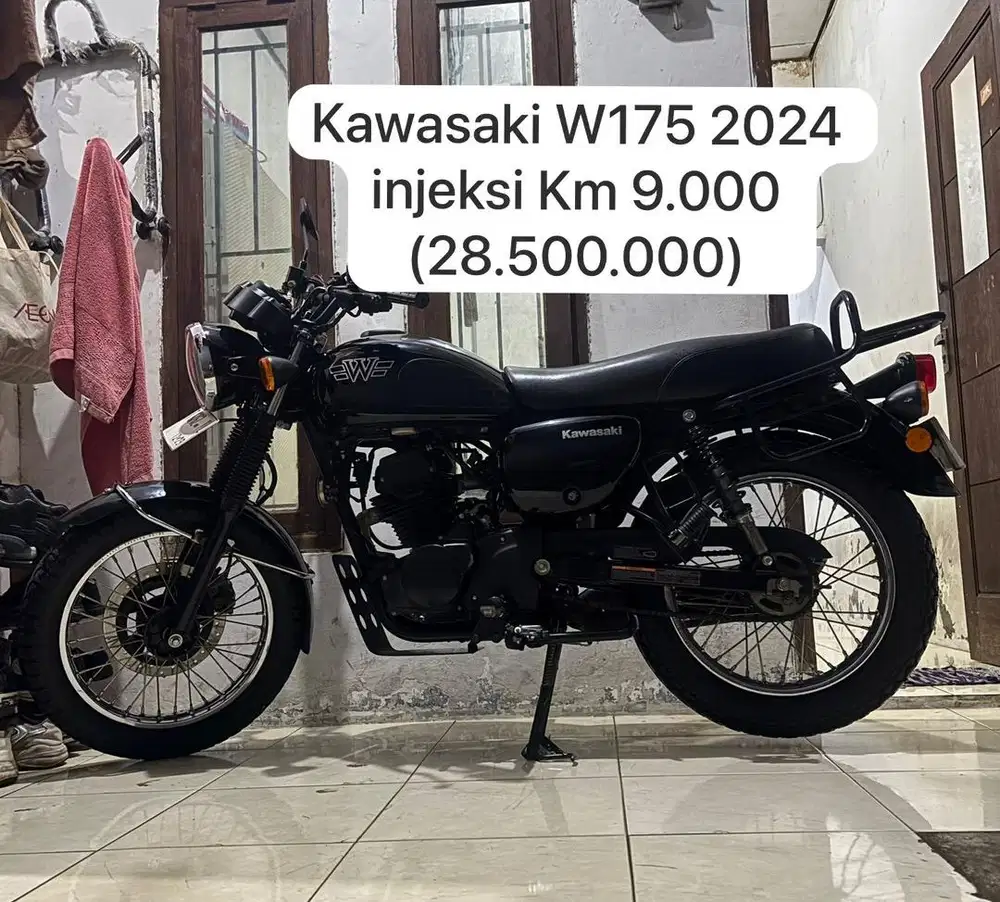 KAWASAKI W175 INJEKSI motor mulus dan sangat terawat