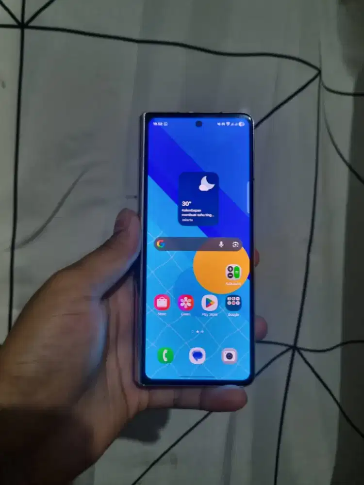 Samsung Z fold 4 SEIN