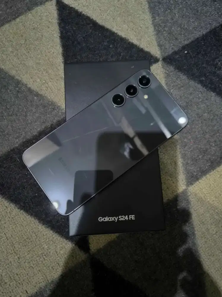 SAMSUNG S24 FE 512 GB