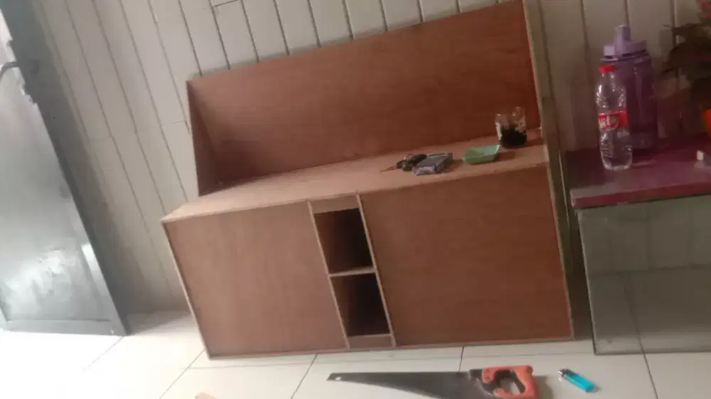 Dijual lemari atau meja tv ada lampunya