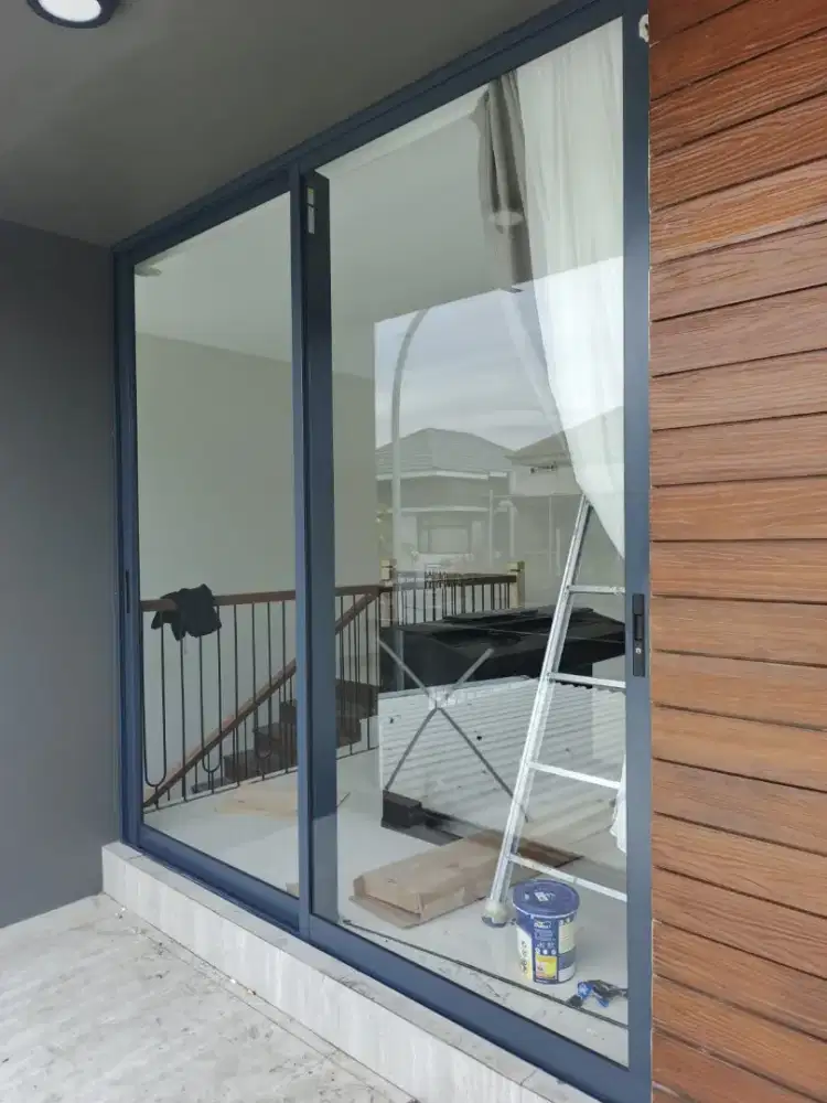 Curtain Wall dan Kusen Aluminium YKK AP NEXSTA Untuk Gedung Modern