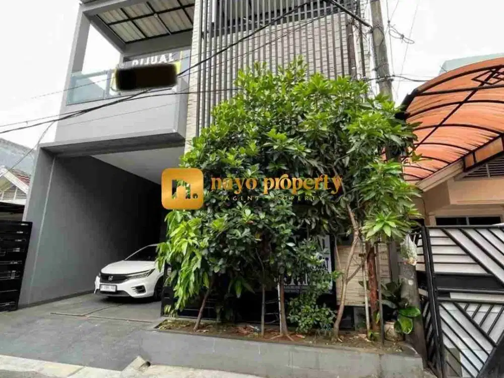 Rumah Bagus 3 Lantai Dalam Komplek Strategis di Taman Kencana Cengkareng Jakarta Barat