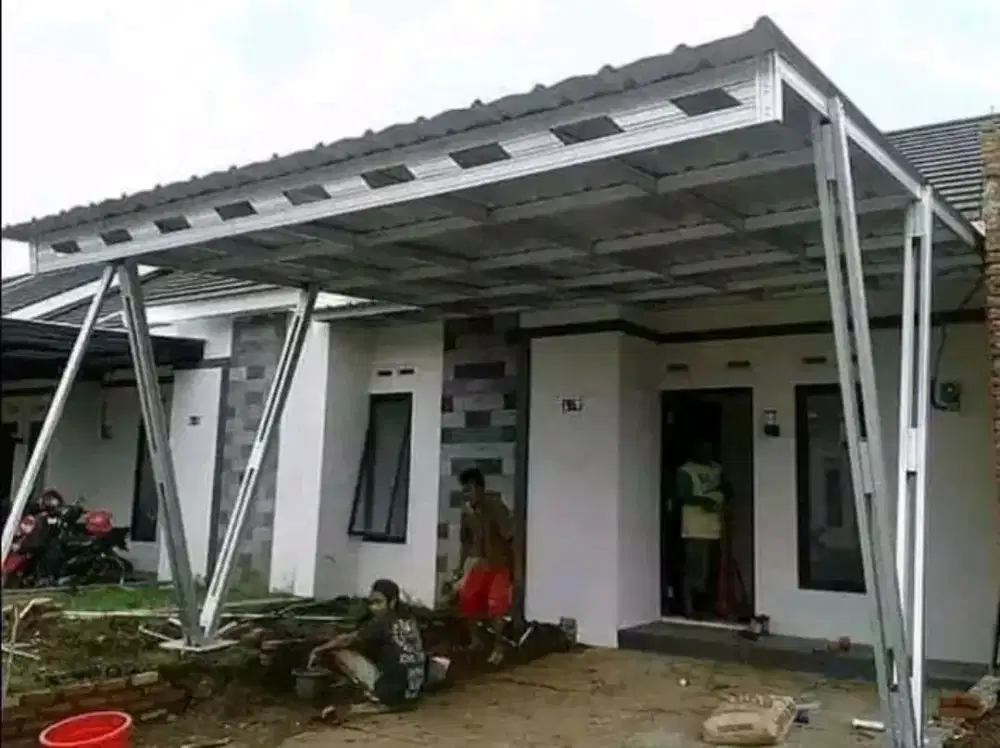 Kanopi baja ringan dan hollo besi
