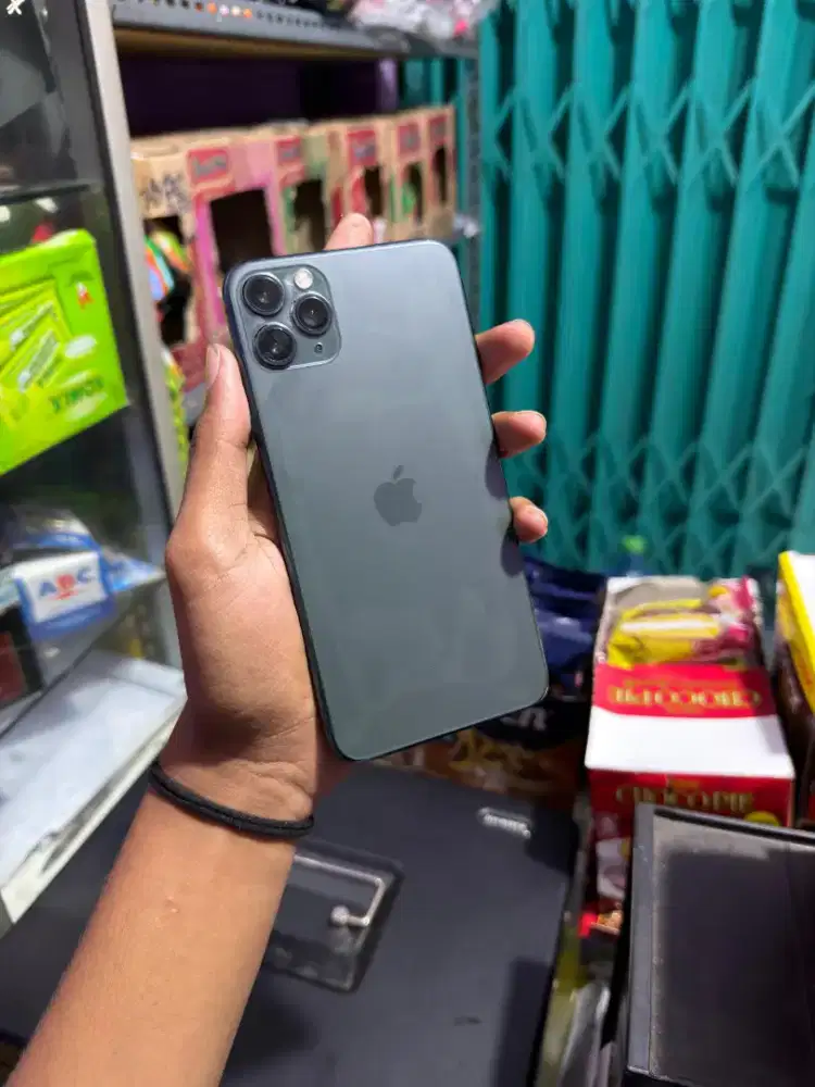 iPhone 11 Pro Max 64gb inter