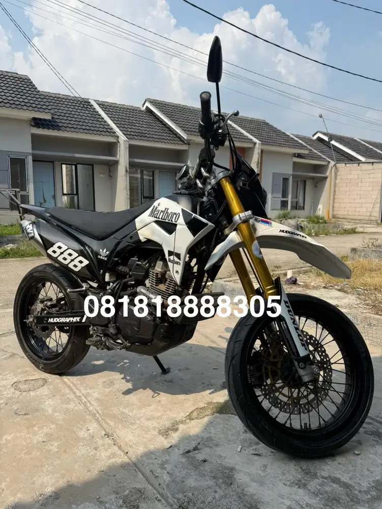 Honda CRF 2023 warna putih
