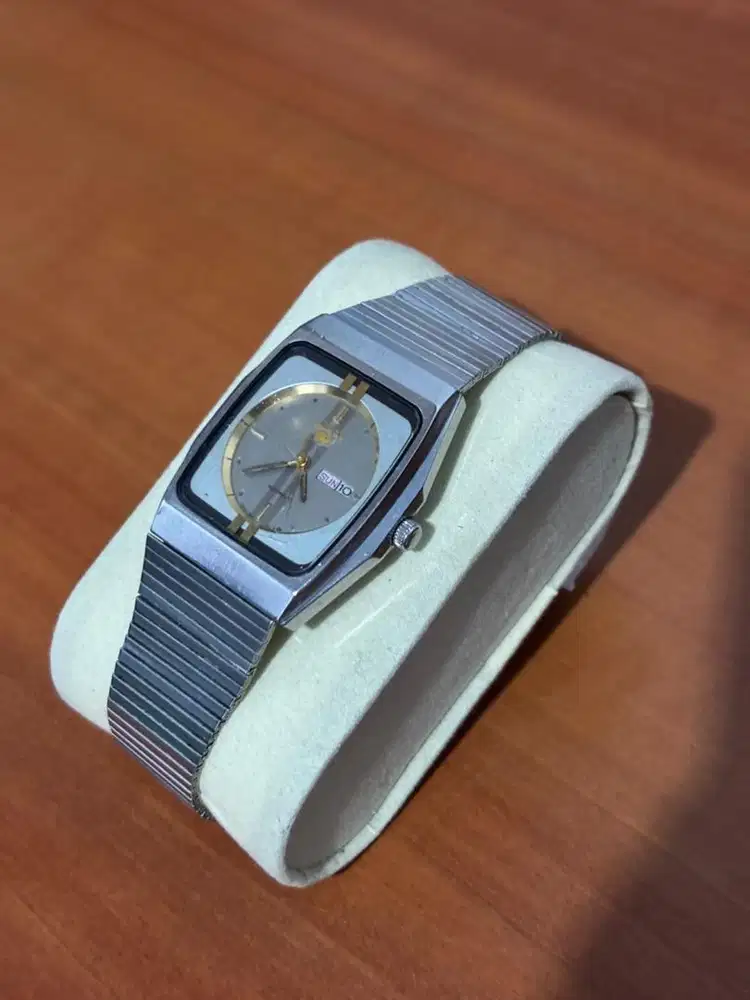 Seiko Vintage Tank 70's