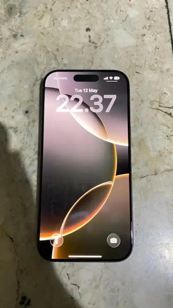 Iphone 16 pro natural grey