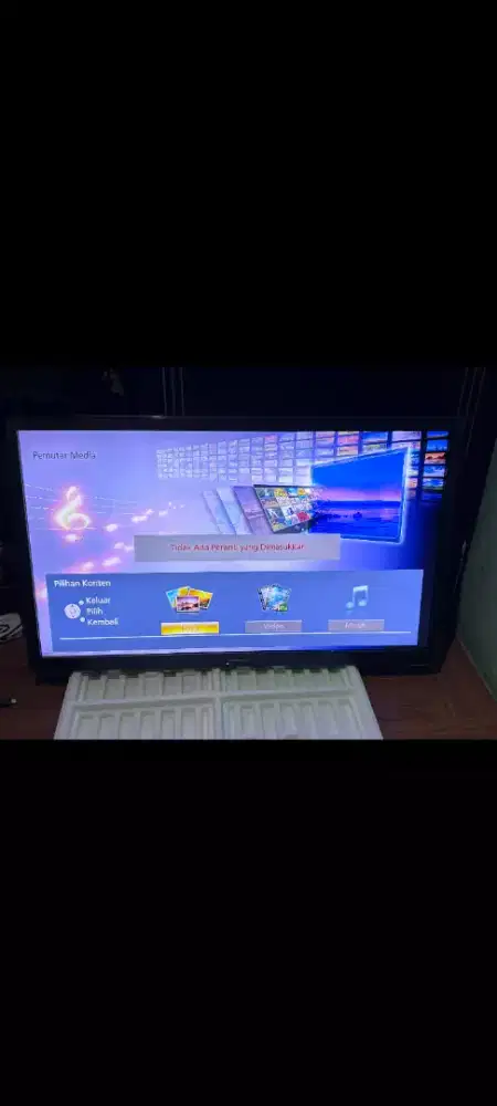 Panasonic 43 inch braket dus remot baru