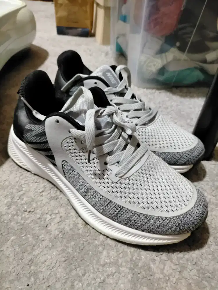 Sepatu Nike original free love