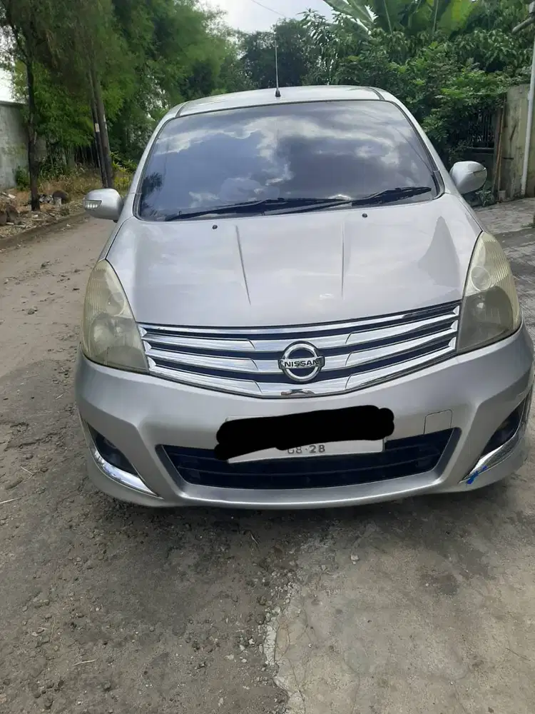 Nissan Grand Livina