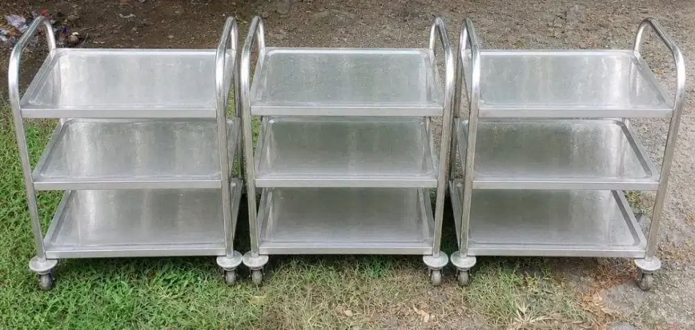 Trolley Food 3 Susun
Merk GETRA