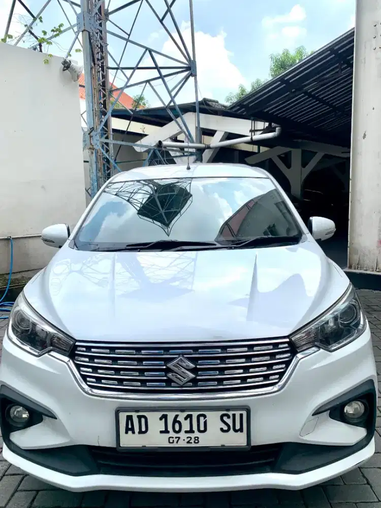 Suzuki ertiga gx manual putih tahun 2018 ad solo