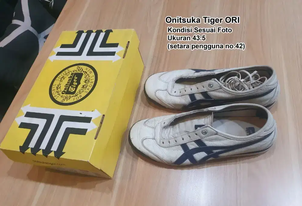 Dijual Sepatu Onitsuka Tiger + Bonus Sepatu DC