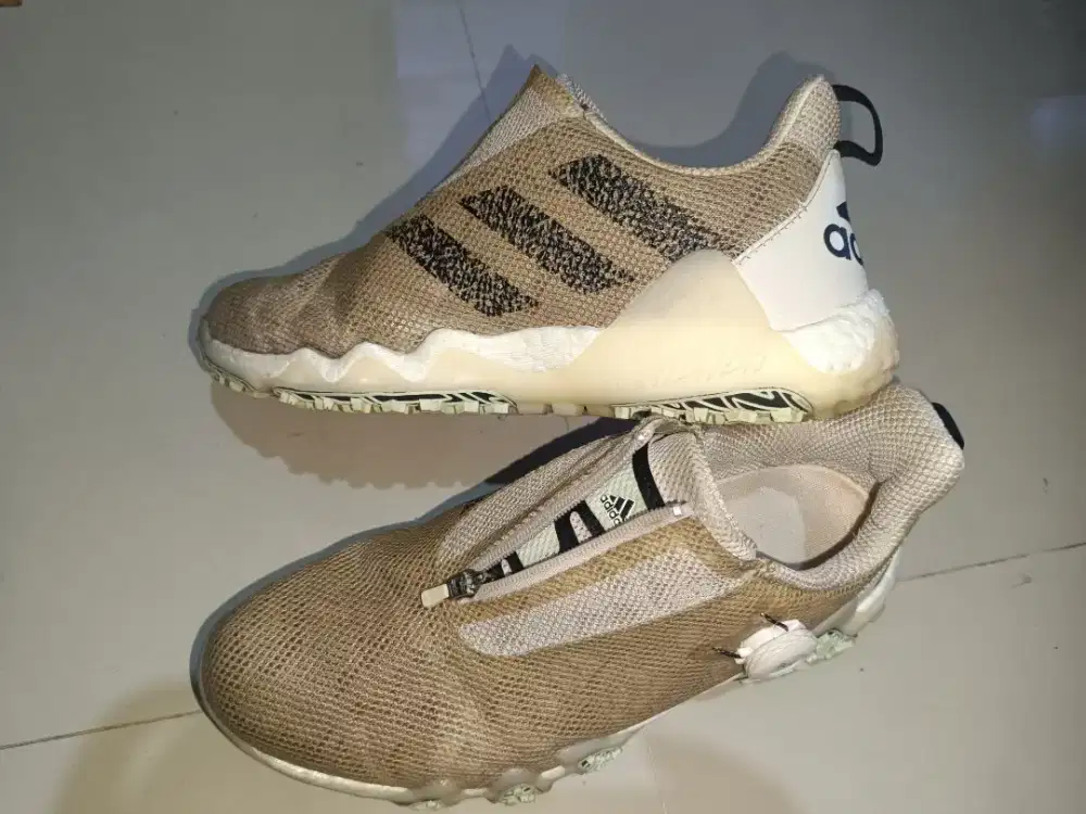 Sepatu ADIDAS originals
