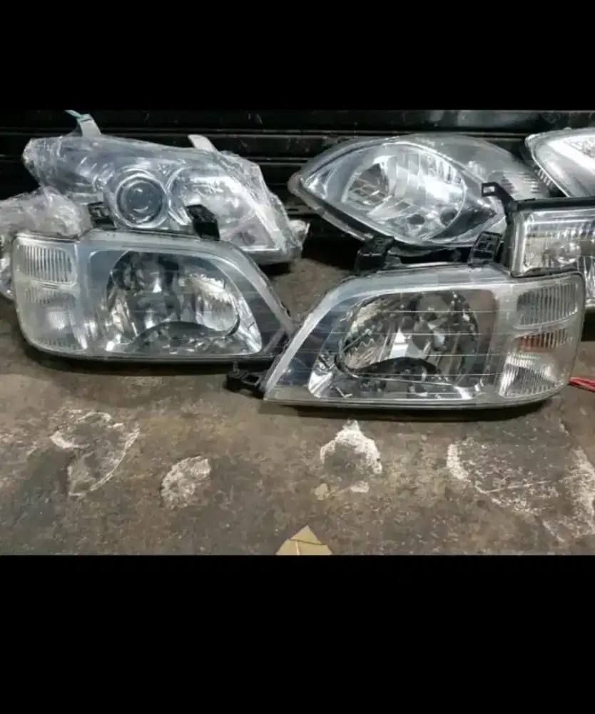 Berbagai macam jenis headlamp mobil copotan ( second ,)