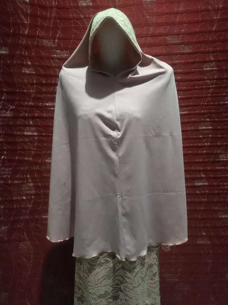 Gamis Brukat + Kerudung Preloved