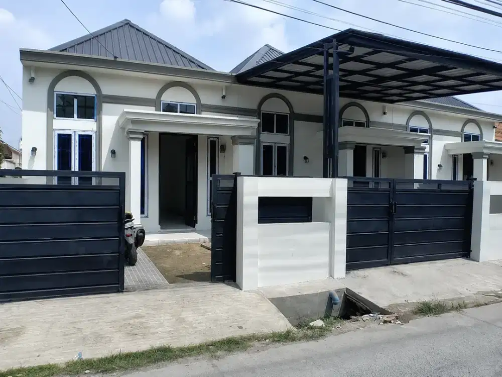 Rumah Kawasan Medan Area JL Bromo Akses Selisih 2 Mobil