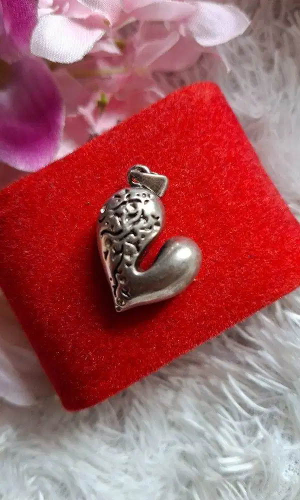 Liontin silver bentuk Hati Terbuka (Open Heart)