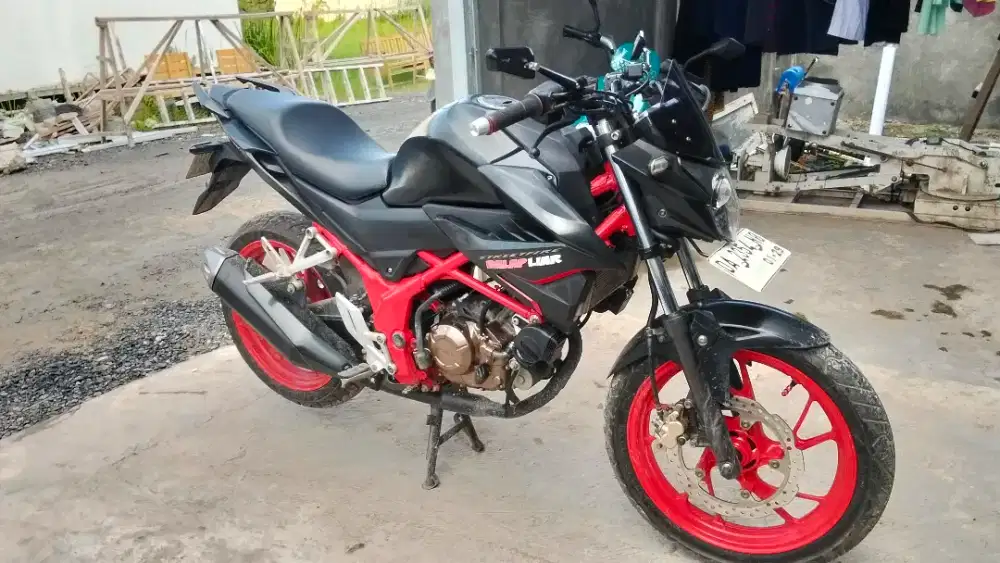 Dijual Honda CB150R StreetFire 2019