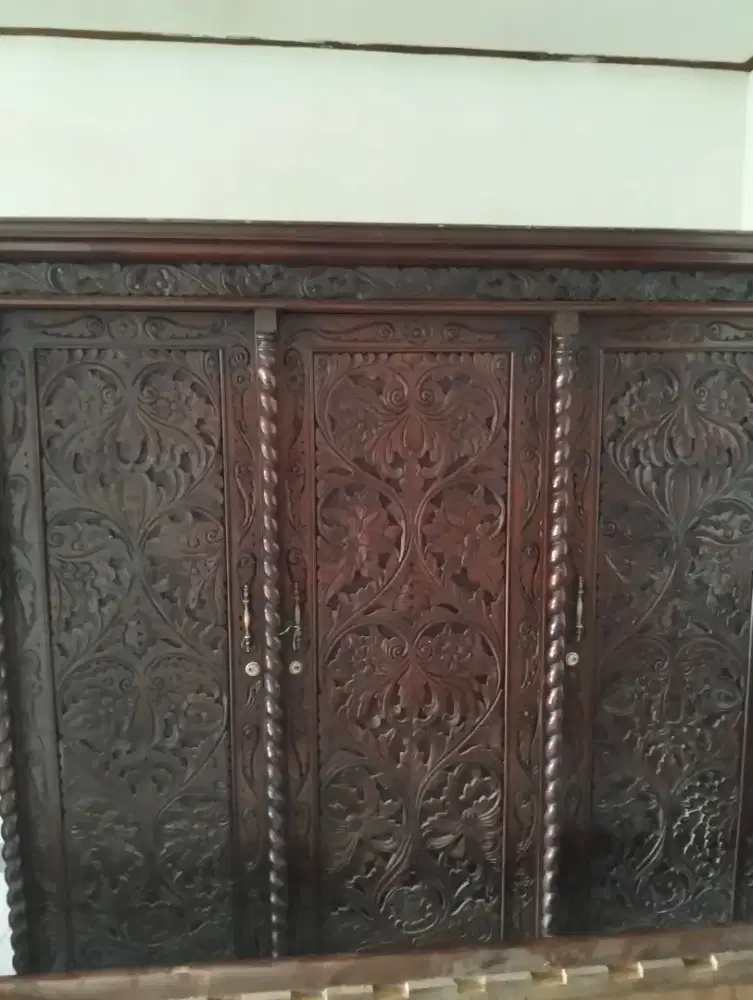 Furniture antik zaman belanda