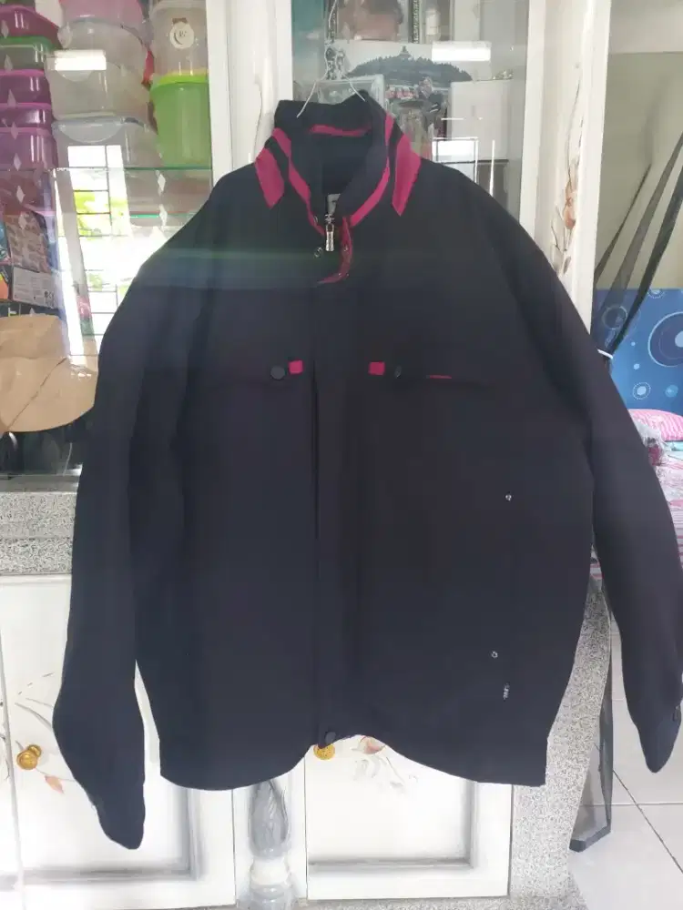 Jaket winbraker TBUC bogor