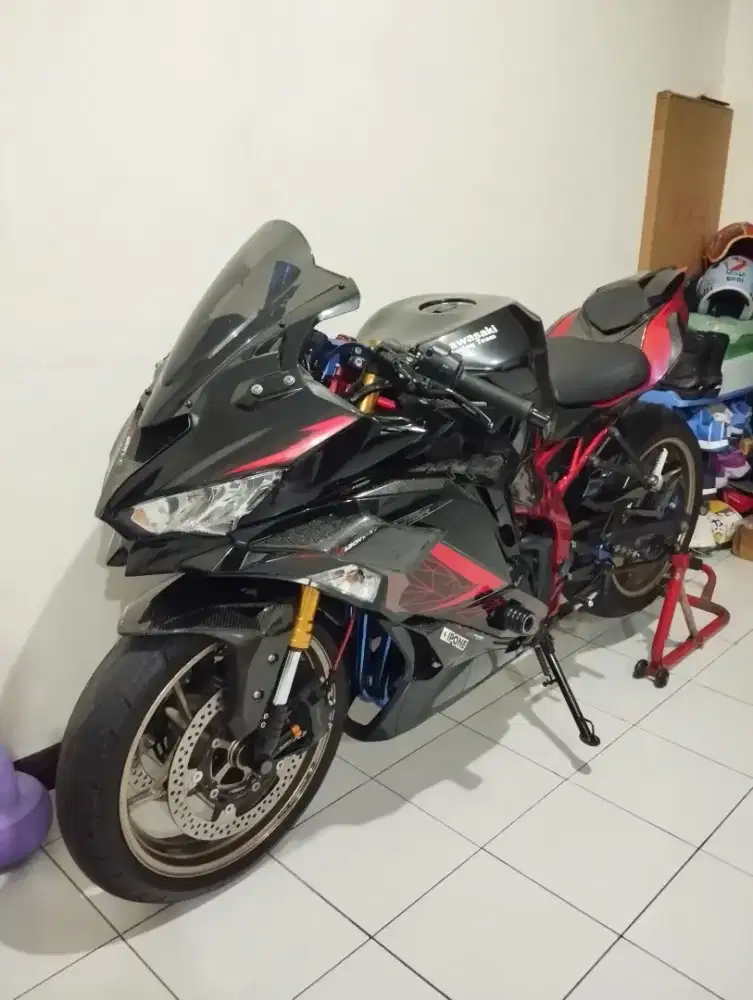 ZX25R ABS QS 2020 rangka merah