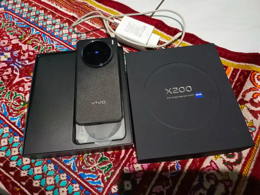 Vivo x200 ram 12/256 gb second fullset ori