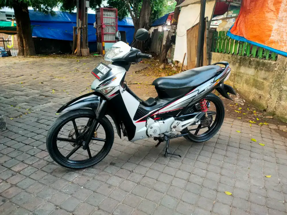 Honda Supra X 125cc Karburator Tahun 2006