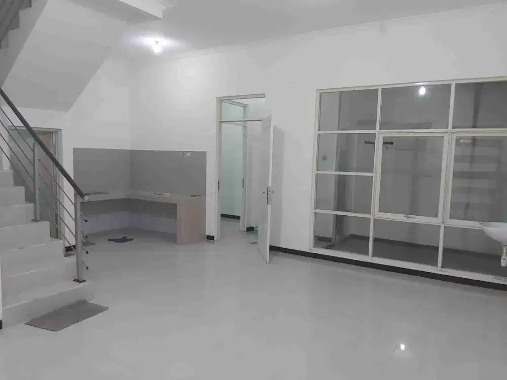 jual rmh 2Lt siap huni lebak indah t house.row jl 3mobil. murah