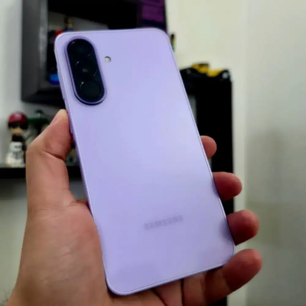 Samsung a37  8,128
