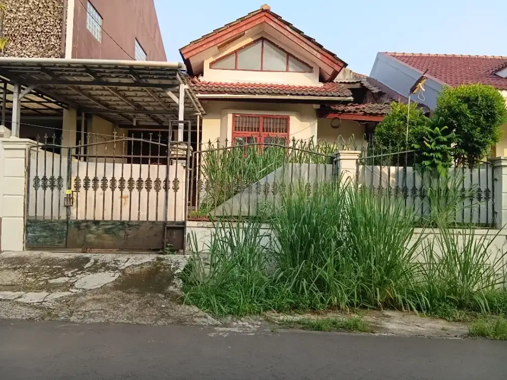 Jual rumah indraprasta Abiyasa Raya lt135