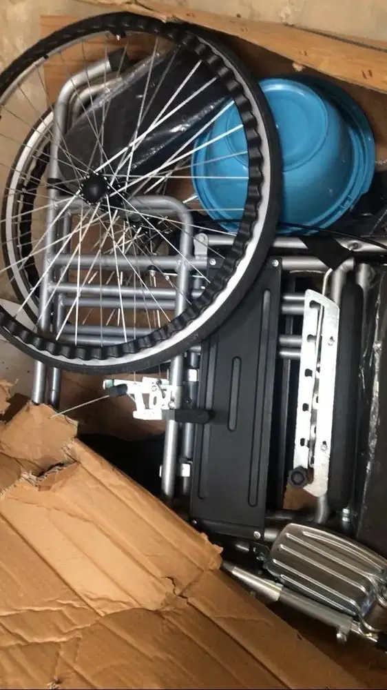 kursi roda kondisi baru