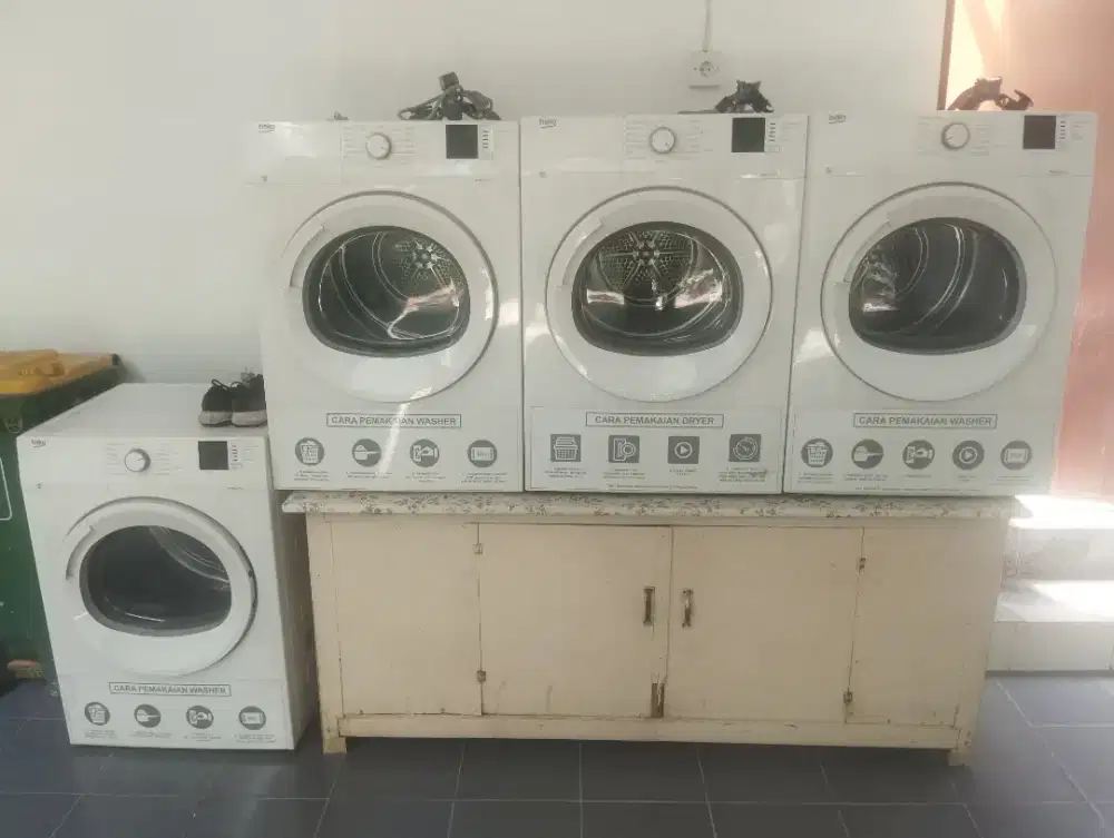 4 unit Dryer (Mesin Pengering) 8kg
