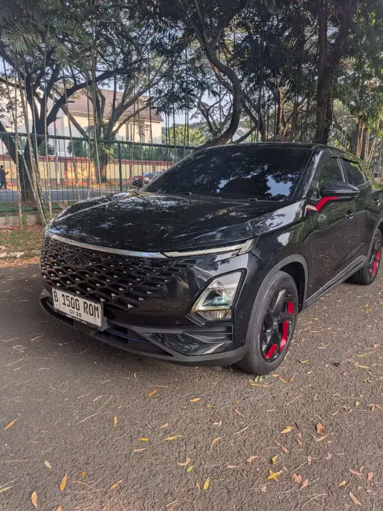 Chery Omoda 5 hitam sporty, kondisi terawat, siap pakai harian.