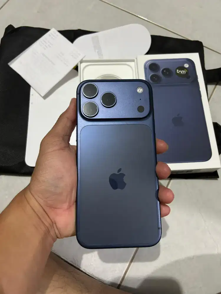 iPhone 17 Pro Max 256gb iBox Deep Blue