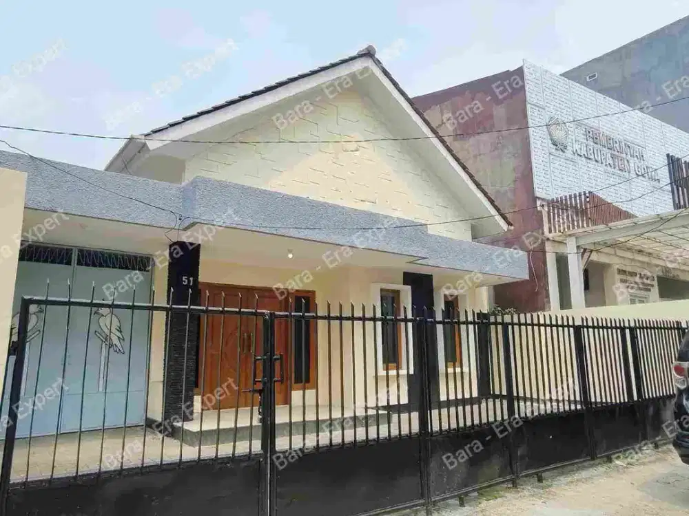 Disewakan rumah besar cocok untuk usaha di Kramat Kwitang Jakarta Pusat