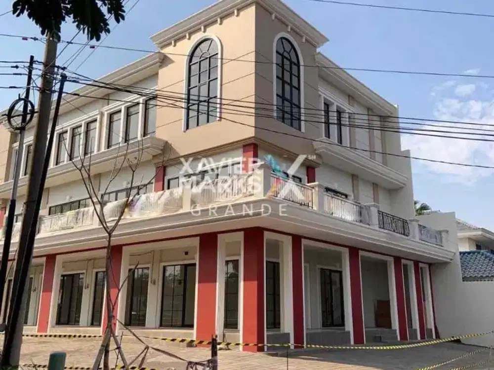 Dijual Ruko Baru 3 Lantai dgn Balcony di Tidar Malang