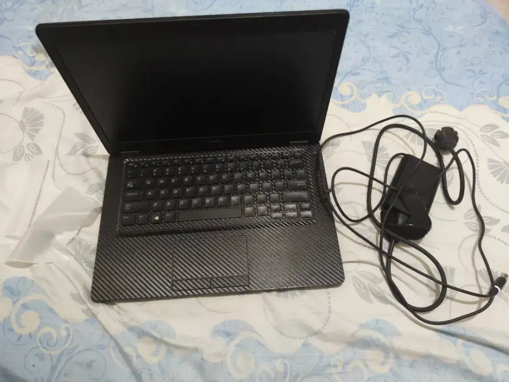 Dell Latitude 5480 RAM 20GB DDR4 SSD Samsung 500GB Dual VGA 930 Mx 2GB