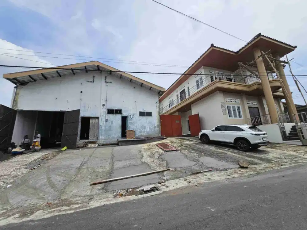 Dikontrakkan GUDANG,RUMAH INDUK dan KANTOR Dekat Jalan Soekarno Hatta Kota Magelang